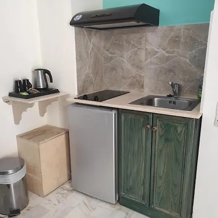 Ξενοδοχείο με διαμερίσματα μελίνα