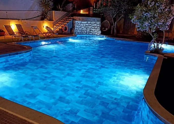 Ξενοδοχείο με διαμερίσματα Melina